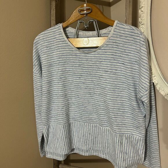 Abercrombie & Fitch Tops - Abercrombie Blue & Grey Striped Hi Low Shirt Nautical Coastal Cool